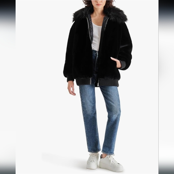 SOLD*****Steve Maddens Sylvia coat soft fur zip up with pockets!  NWT XS - Picture 11 of 13